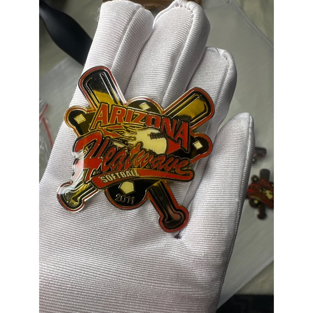 2011 Arizona Heatwave Softball Broach or Pin